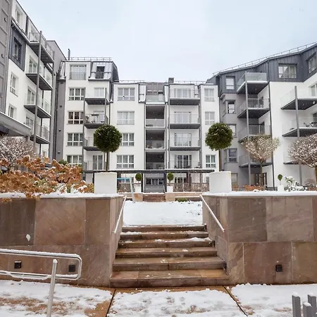 Prestigious 2 Bedr Ap In Old Town By Reside Baltic *
